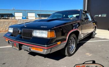 Oldsmobile-Cutlass-supreme-classic-1988-black-102632-5