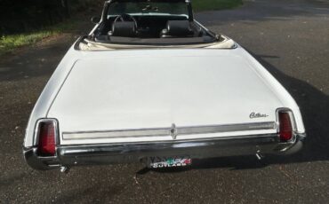 Oldsmobile-Cutlass-supreme-convertible-1969-white-1609-7