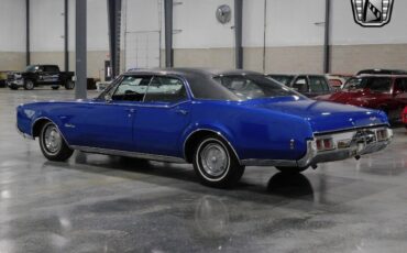 Oldsmobile-Delmont-Berline-1968-Blue-Blue-92008-3