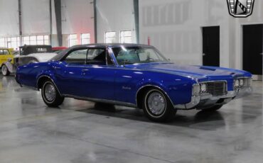 Oldsmobile-Delmont-Berline-1968-Blue-Blue-92008-5