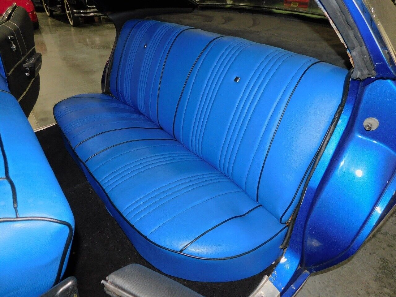 Oldsmobile-Delmont-Berline-1968-Blue-Blue-92008-8