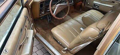 Oldsmobile-Delta-88-1977-Brown-27520-5