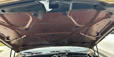 Oldsmobile-Delta-88-1977-Brown-27520-9