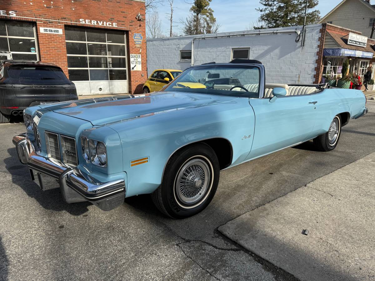 Oldsmobile-Delta-88-royale-1975-blue-83686-10