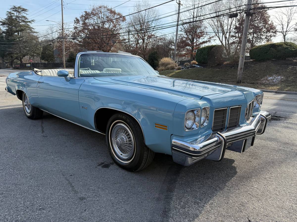 Oldsmobile-Delta-88-royale-1975-blue-83686-23