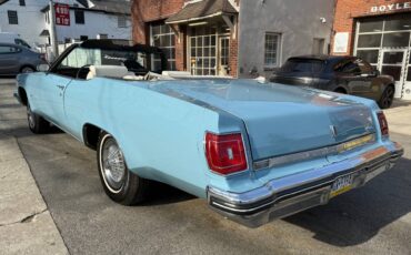 Oldsmobile-Delta-88-royale-1975-blue-83686-8