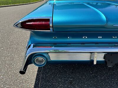 Oldsmobile-Dynamic-88-Cabriolet-1960-Blue-Blue-63381-26