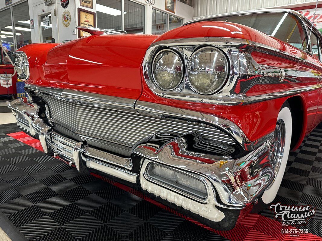 Oldsmobile-Eighty-Eight-1958-Red-Black-95043-11