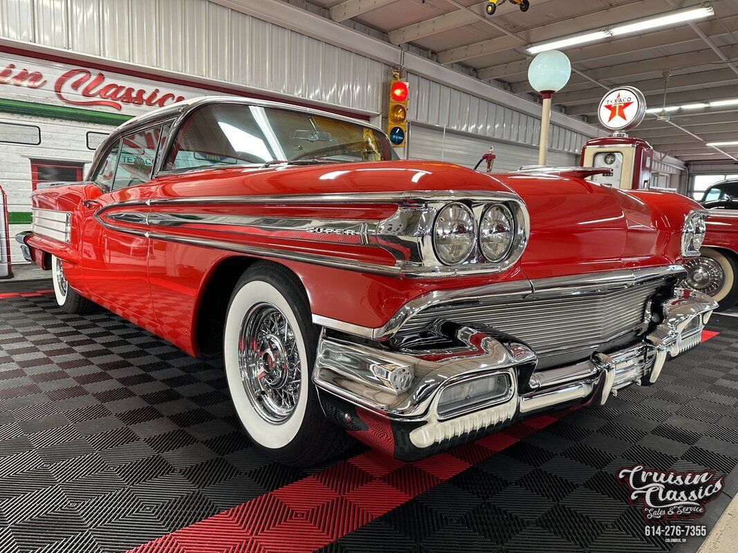 Oldsmobile-Eighty-Eight-1958-Red-Black-95043-3