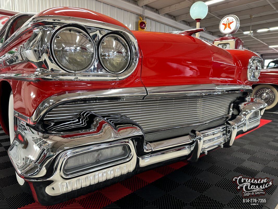 Oldsmobile-Eighty-Eight-1958-Red-Black-95043-6