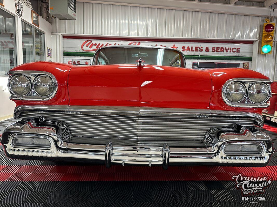 Oldsmobile-Eighty-Eight-1958-Red-Black-95043-9