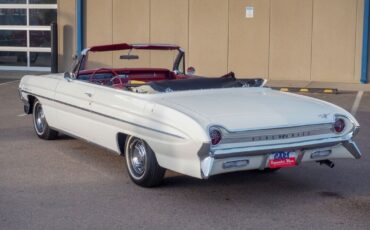 Oldsmobile-Eighty-Eight-1961-White-Red-155953-8