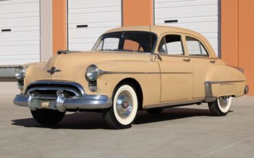 Oldsmobile-Eighty-Eight-Berline-1950-Brown-Gray-14265-10