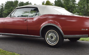 Oldsmobile-Eighty-Eight-Cabriolet-1967-Red-185075-3