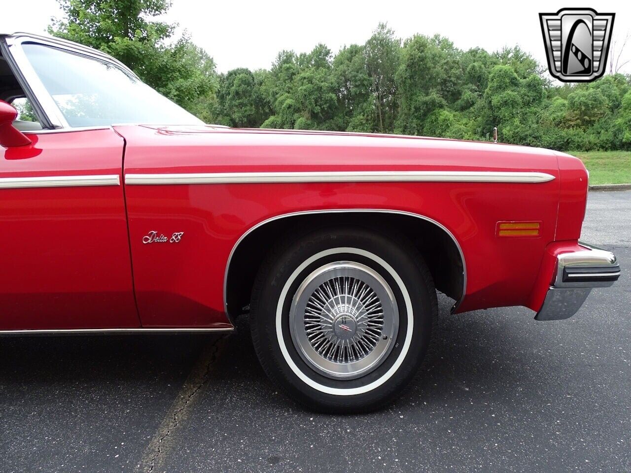 Oldsmobile-Eighty-Eight-Cabriolet-1975-Red-White-21078-11