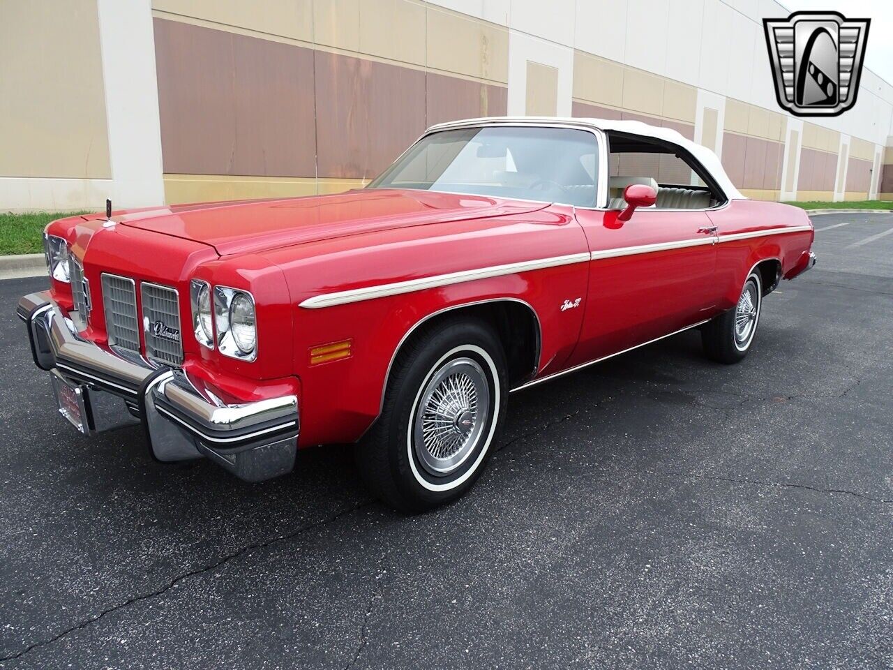 Oldsmobile-Eighty-Eight-Cabriolet-1975-Red-White-21078-2