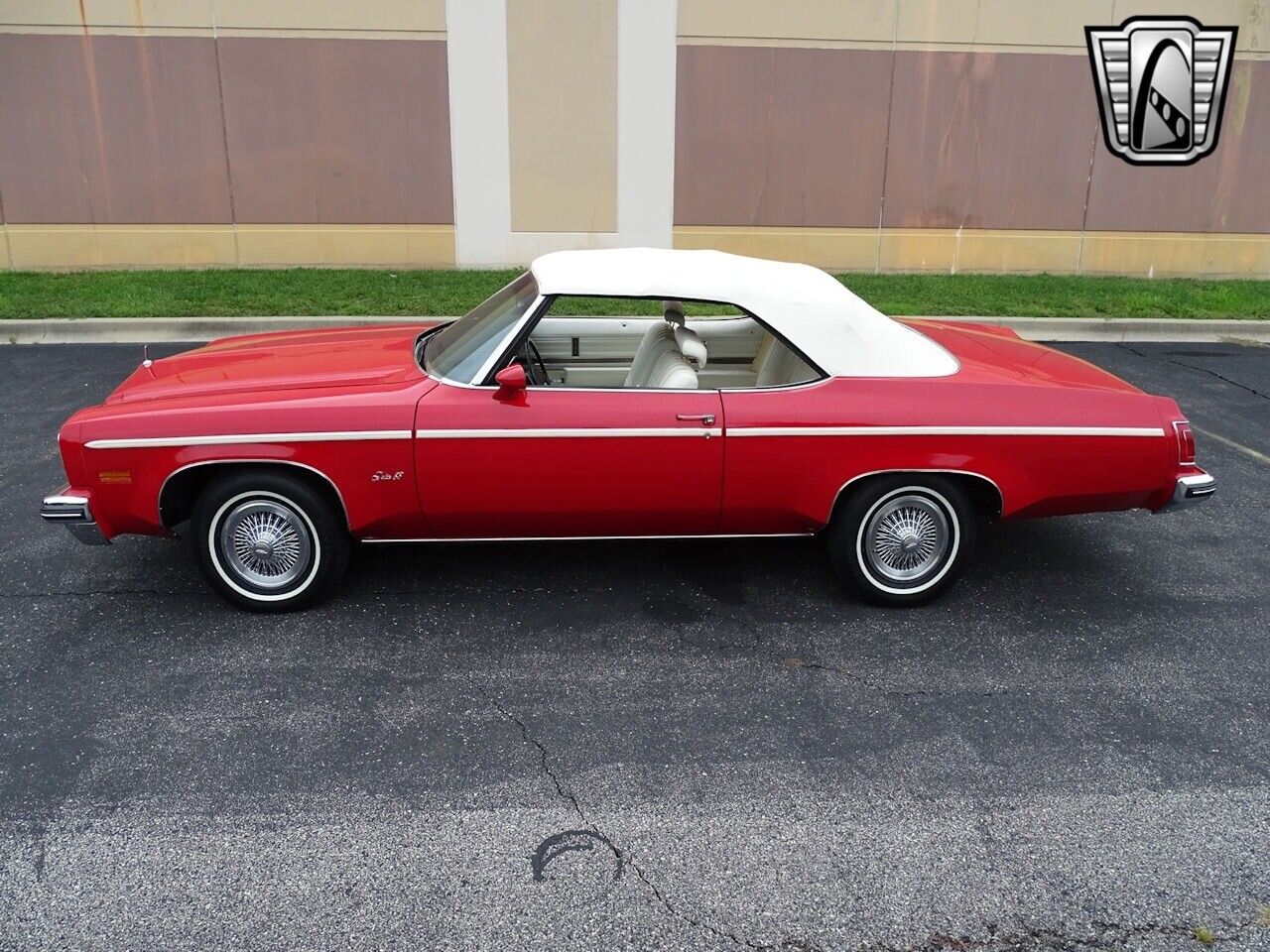 Oldsmobile-Eighty-Eight-Cabriolet-1975-Red-White-21078-3