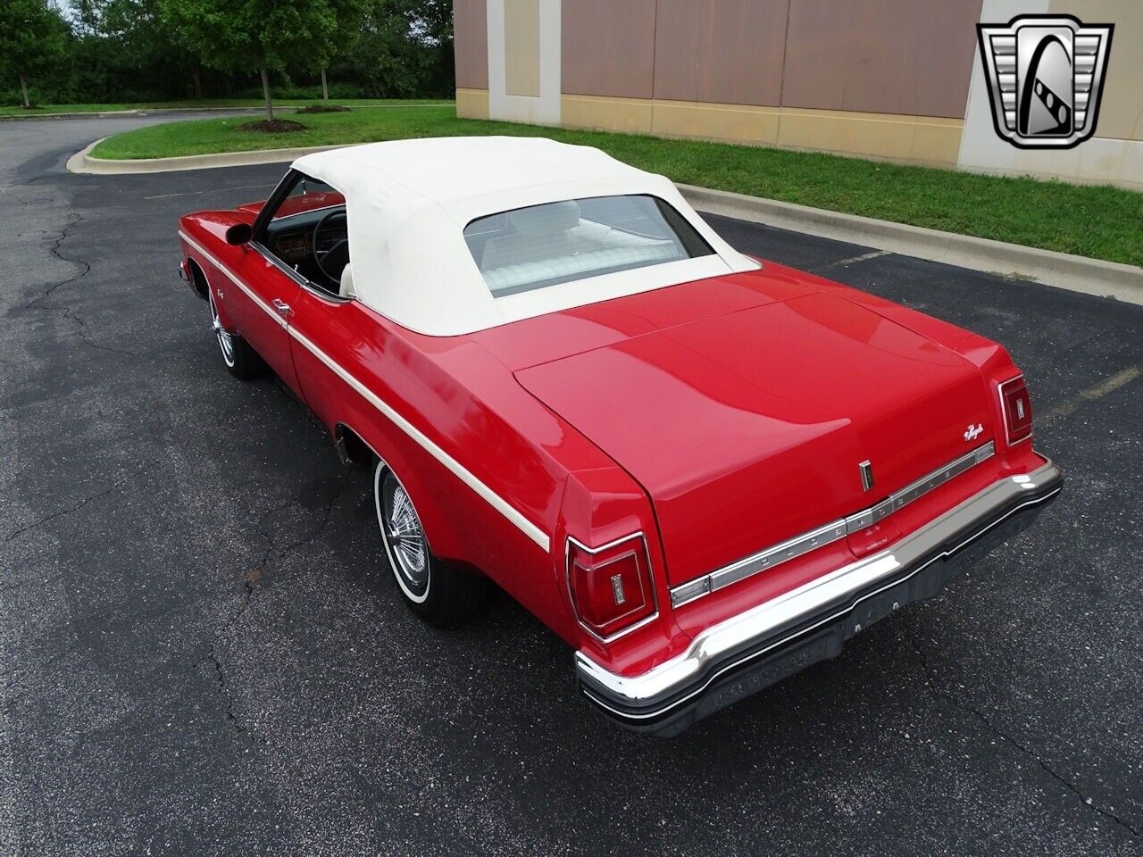 Oldsmobile-Eighty-Eight-Cabriolet-1975-Red-White-21078-4