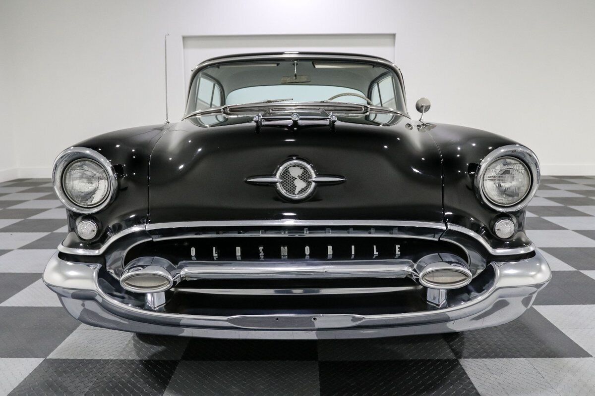 Oldsmobile-Eighty-Eight-Coupe-1955-Black-Blue-77831-1