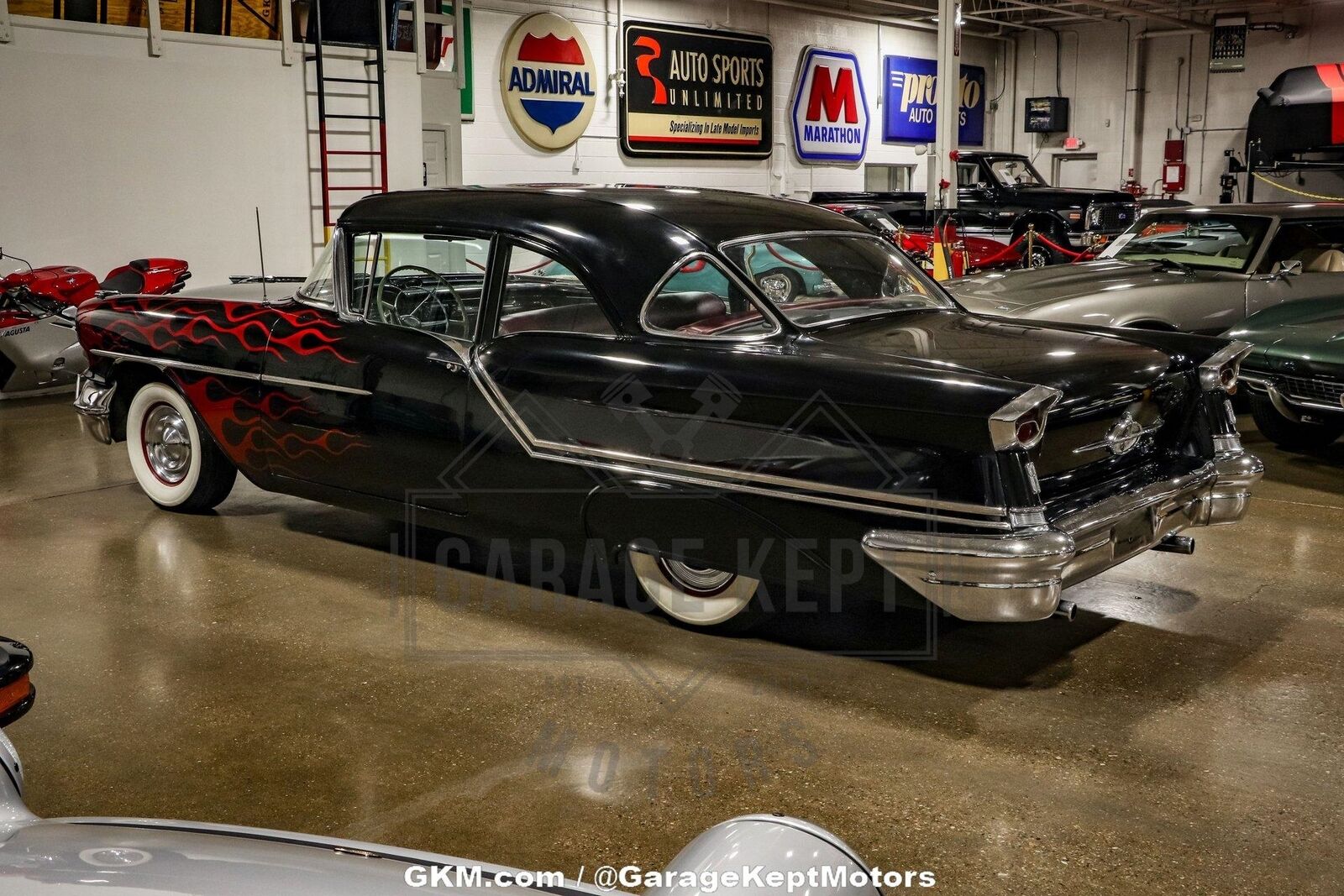 Oldsmobile-Golden-Rocket-88-Coupe-1957-Black-Red-6463-10