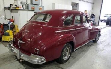 Oldsmobile-Model-66-Berline-1941-Burgundy-Tan-44352-3