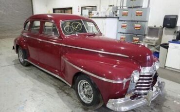 Oldsmobile-Model-66-Berline-1941-Burgundy-Tan-44352