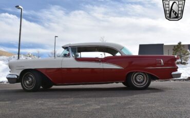 Oldsmobile-Ninety-Eight-1955-Red-Green-136299-3