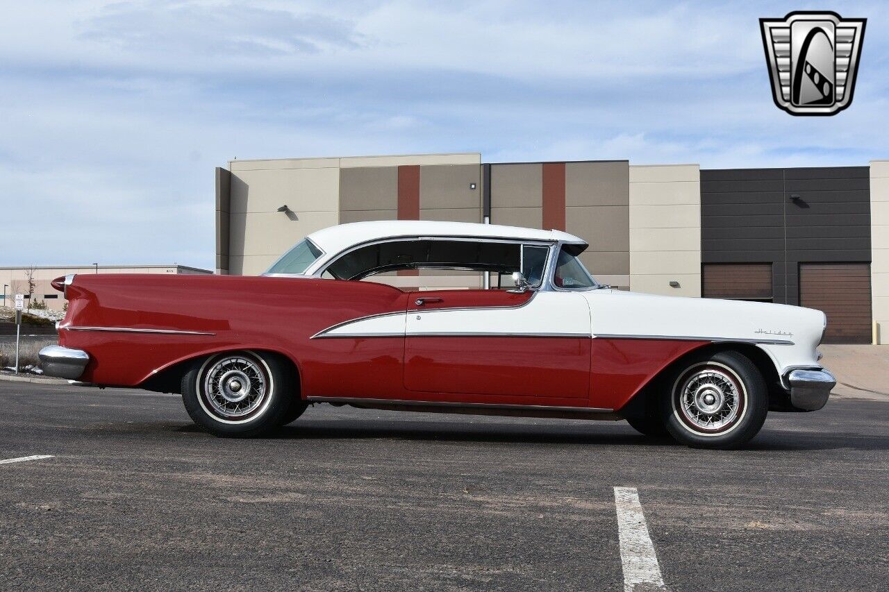 Oldsmobile-Ninety-Eight-1955-Red-Green-136299-7