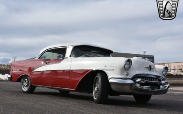 Oldsmobile-Ninety-Eight-1955-Red-Green-136299-8