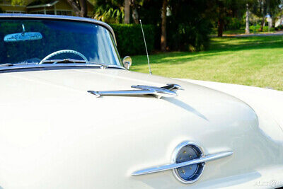 Oldsmobile-Ninety-Eight-1956-White-White-48922-13