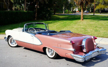 Oldsmobile-Ninety-Eight-1956-White-White-48922-22