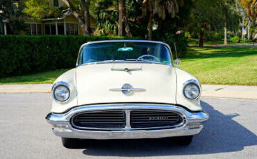 Oldsmobile-Ninety-Eight-1956-White-White-48922-8