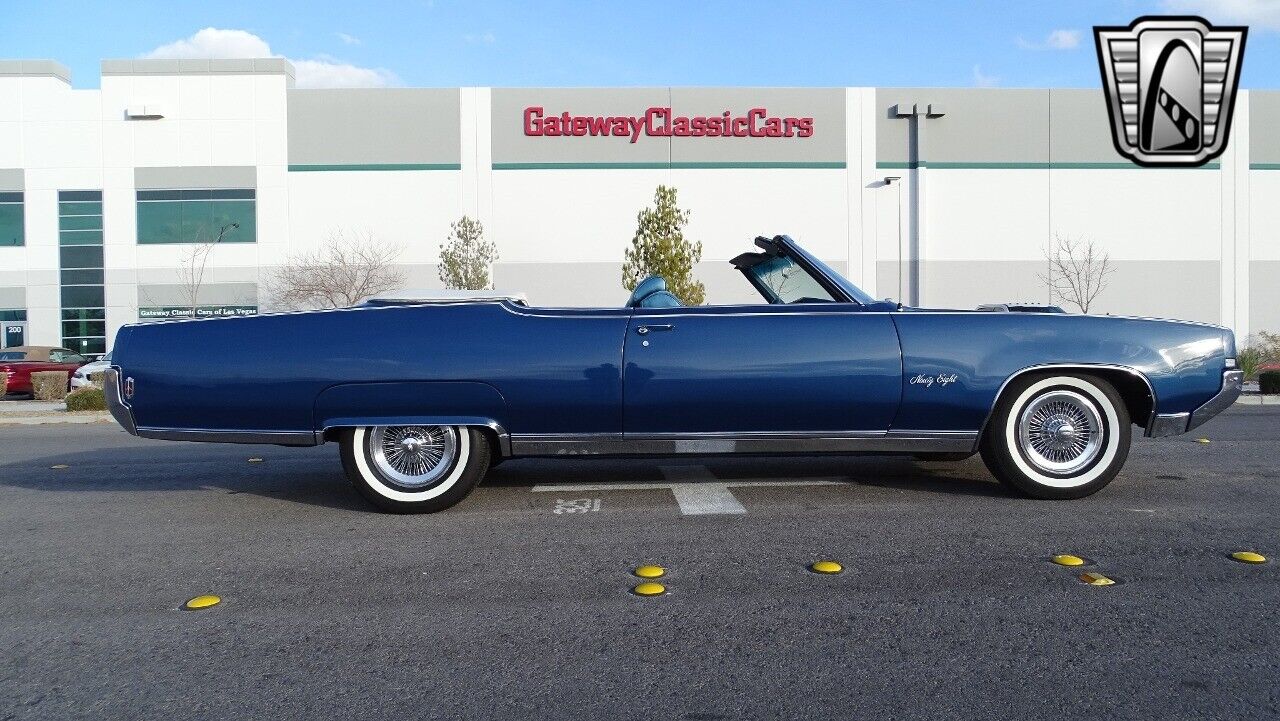 Oldsmobile-Ninety-Eight-1969-Blue-Blue-16093-4