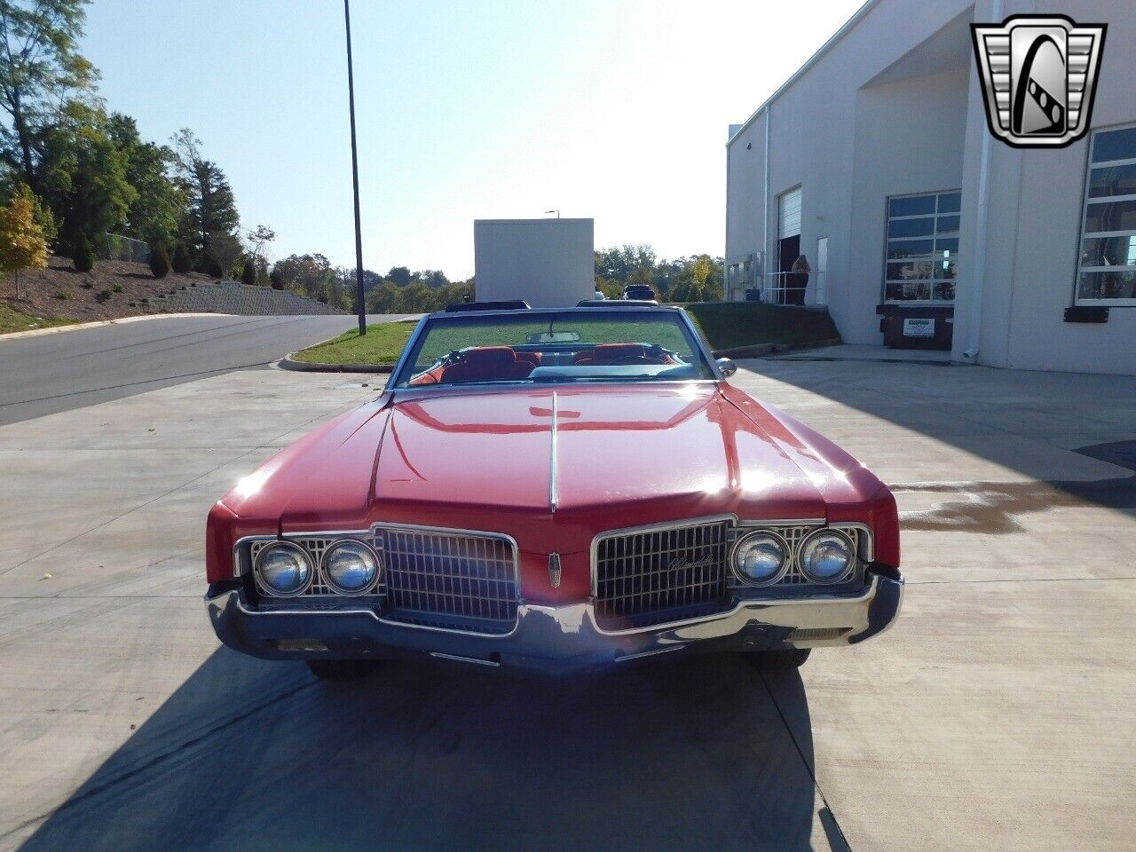 Oldsmobile-Ninety-Eight-1969-Red-Red-72446-3