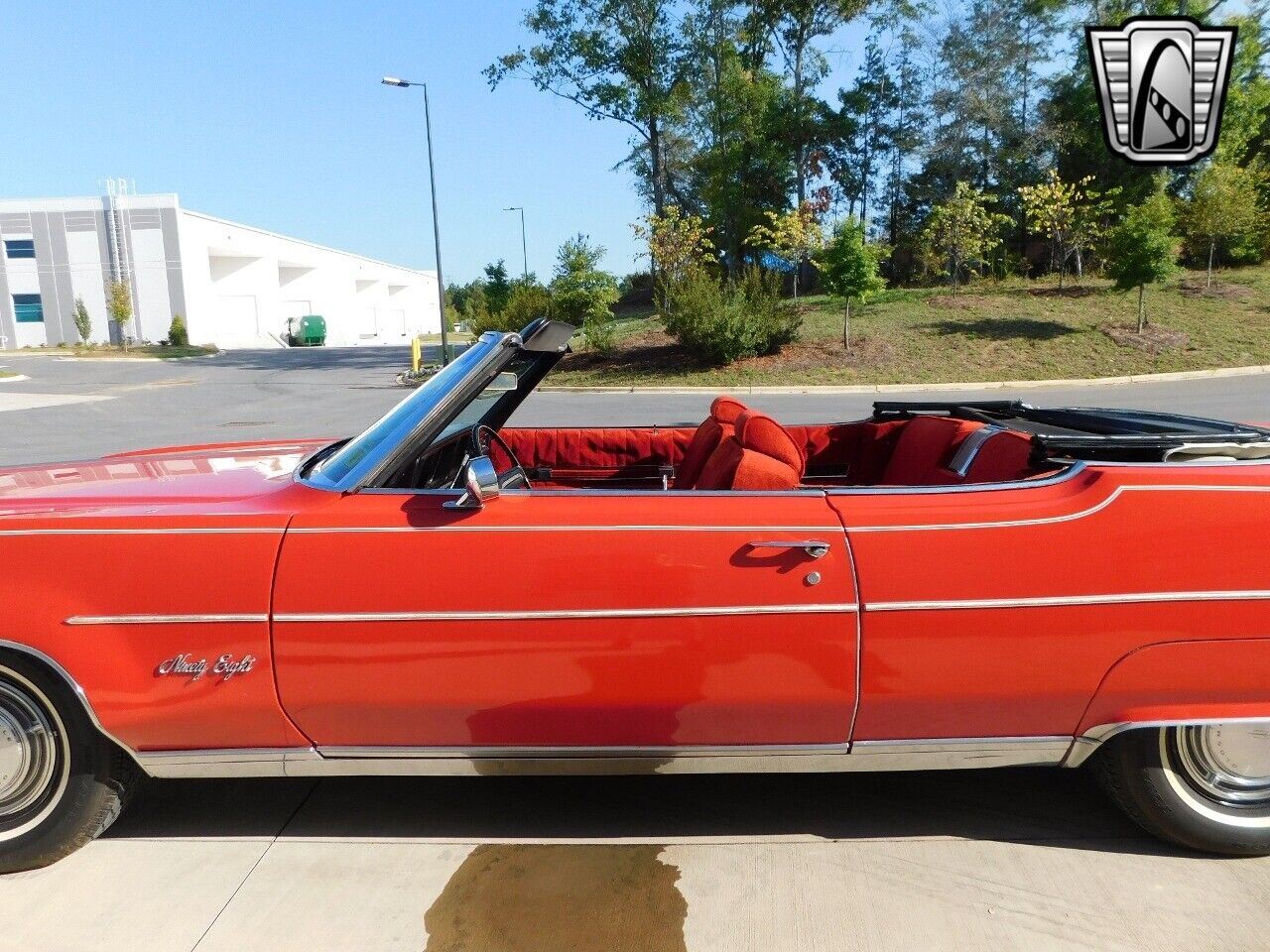 Oldsmobile-Ninety-Eight-1969-Red-Red-72446-6