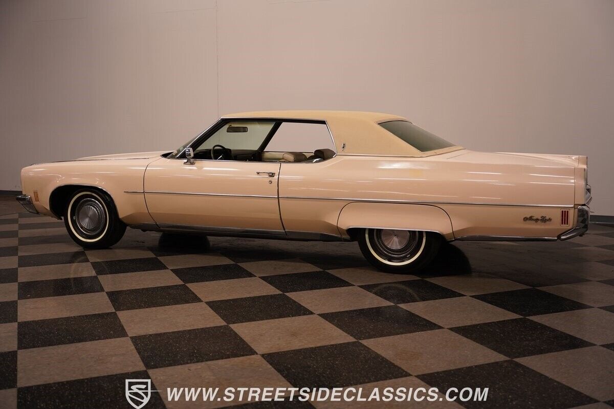 Oldsmobile-Ninety-Eight-1972-Bamboo-Gold-53936-10