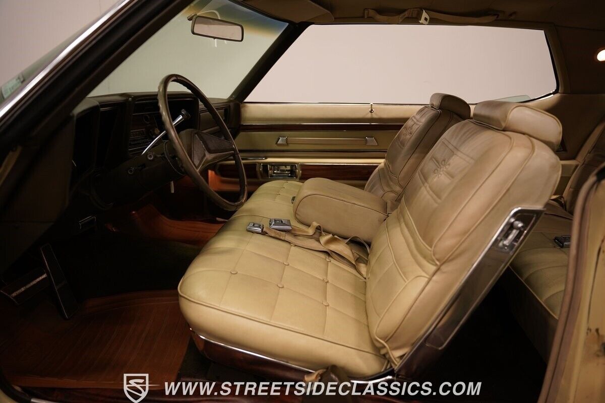 Oldsmobile-Ninety-Eight-1972-Bamboo-Gold-53936-4