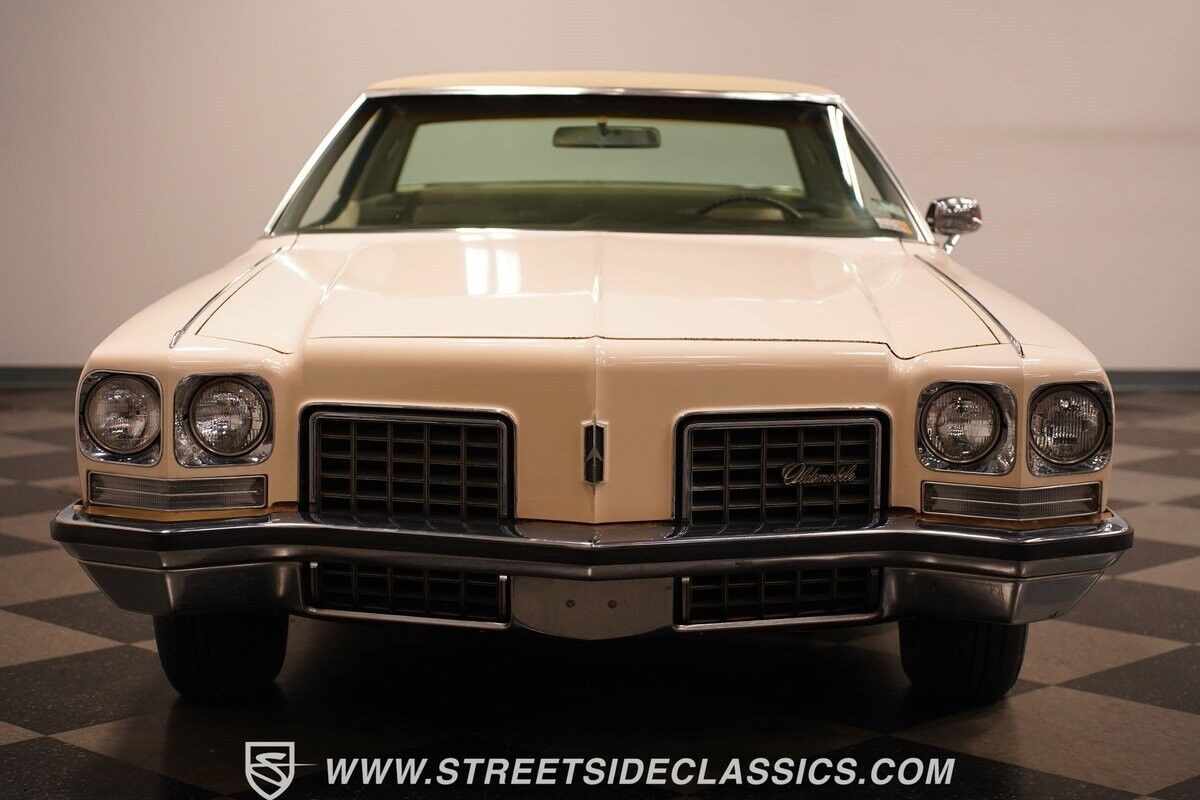 Oldsmobile-Ninety-Eight-1972-Bamboo-Gold-53936-5