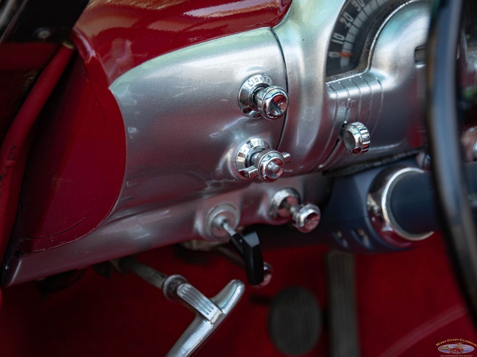 Oldsmobile-Ninety-Eight-Cabriolet-1950-Red-Red-118644-29