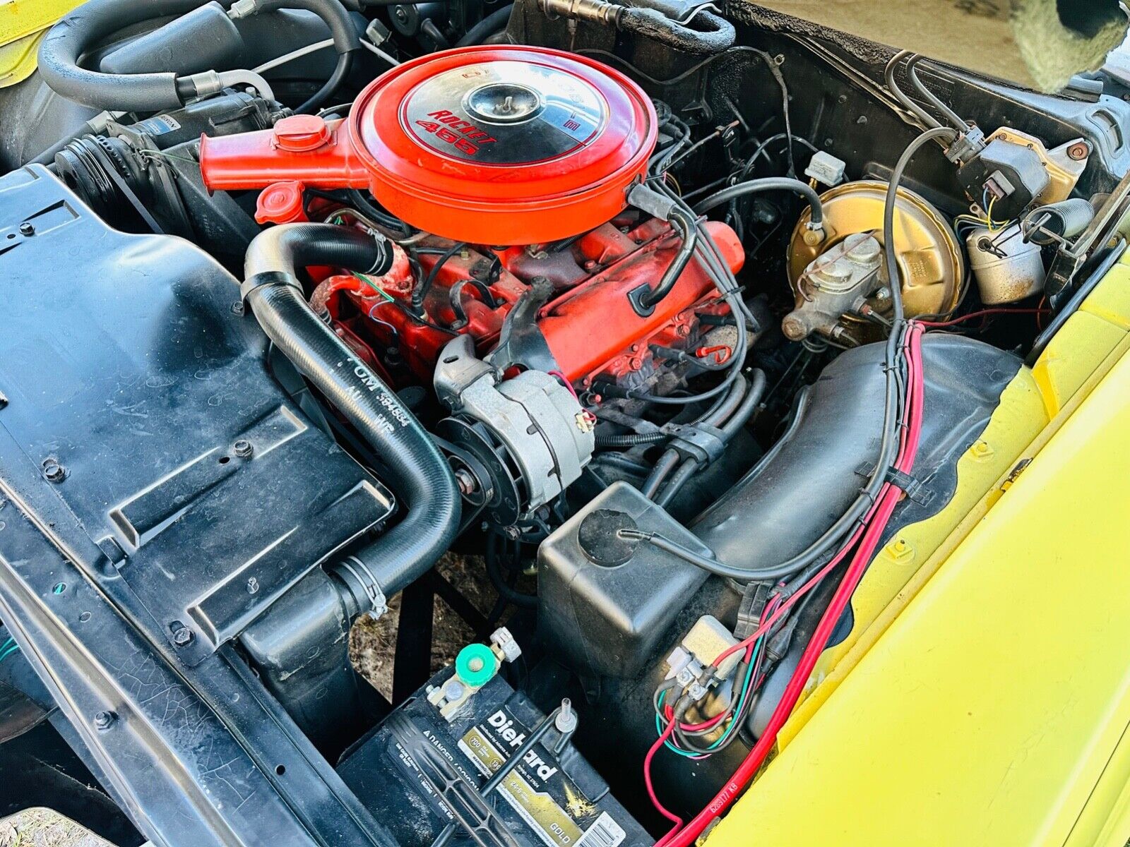 Oldsmobile-Ninety-Eight-Cabriolet-1968-Yellow-Black-135185-1