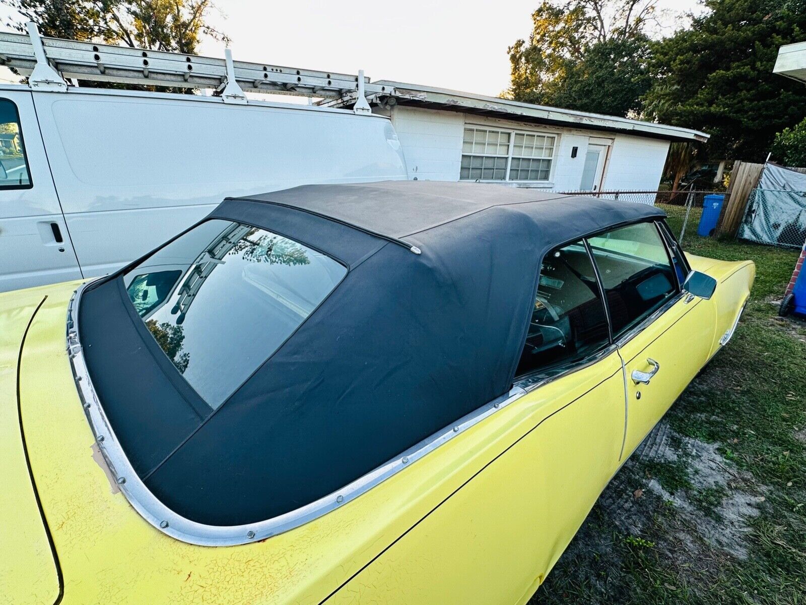 Oldsmobile-Ninety-Eight-Cabriolet-1968-Yellow-Black-135185-19