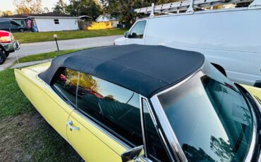 Oldsmobile-Ninety-Eight-Cabriolet-1968-Yellow-Black-135185-20