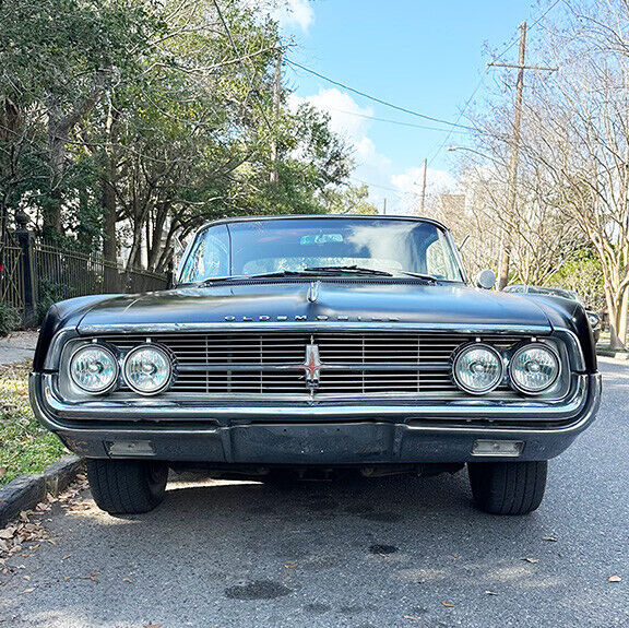 Oldsmobile-Starfire-Berline-1962-Black-Red-201852-2