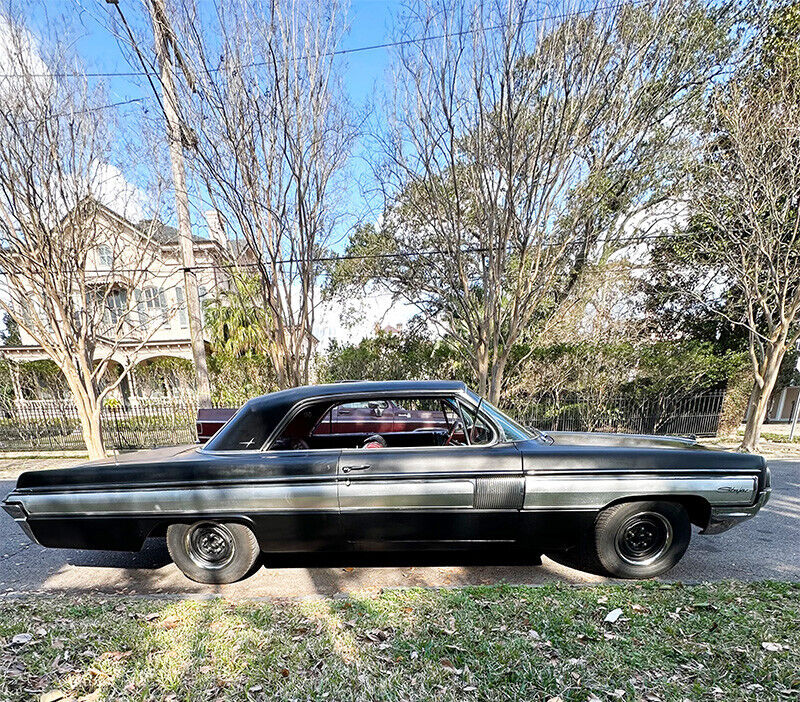 Oldsmobile-Starfire-Berline-1962-Black-Red-201852-3