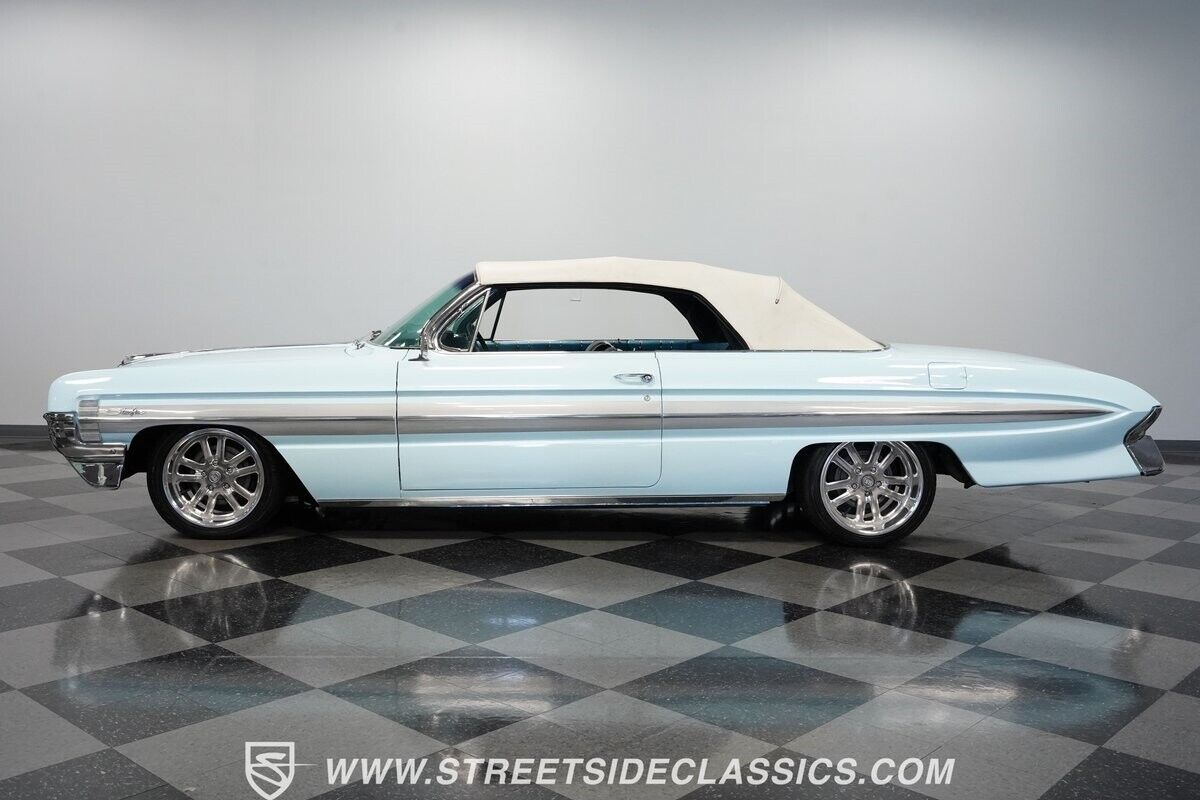 Oldsmobile-Starfire-Cabriolet-1961-Blue-Blue-56230-2