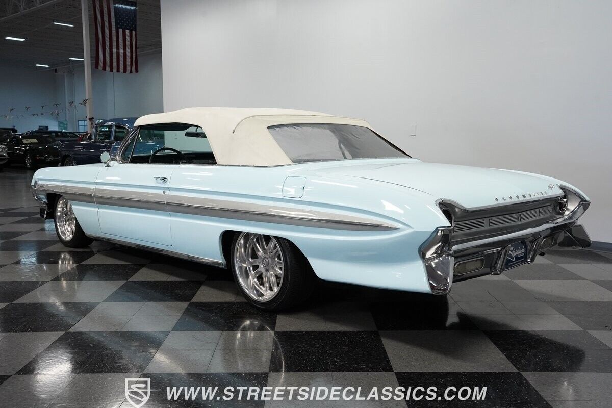 Oldsmobile-Starfire-Cabriolet-1961-Blue-Blue-56230-9