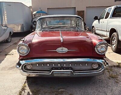 Oldsmobile-Super-88-1957-Red-102998-1