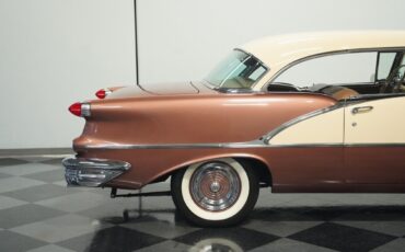 Oldsmobile-Super-88-Holiday-1956-Citation-Bronze-Tan-28888-26