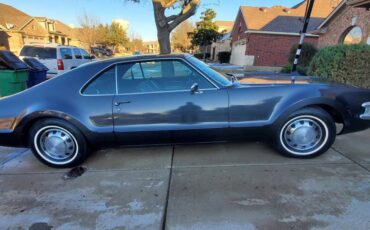 Oldsmobile-Toronado-1968-128747-6