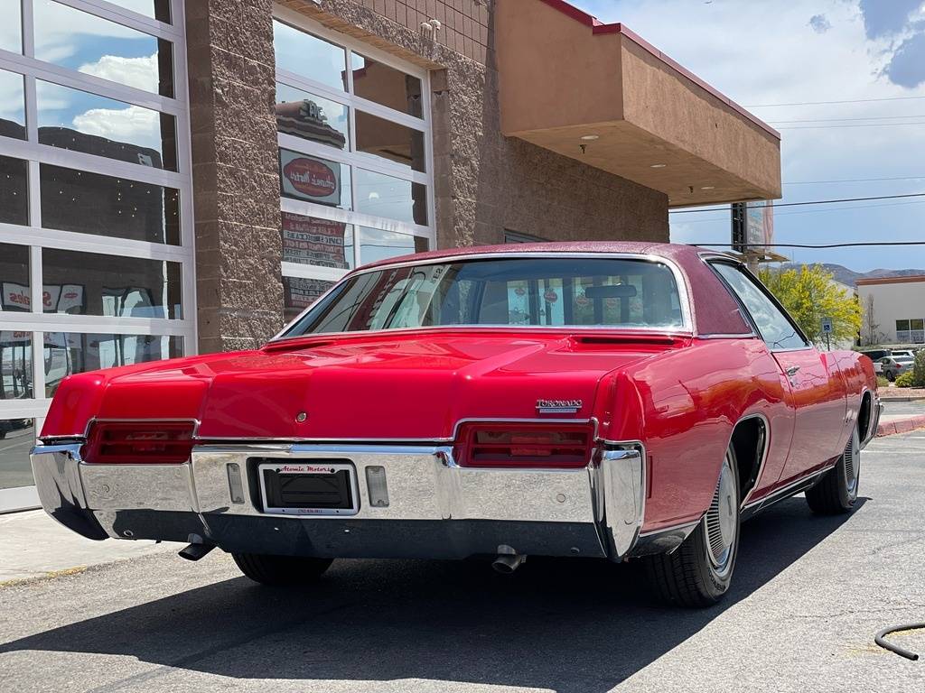 Oldsmobile-Toronado-1971-red-90548-3